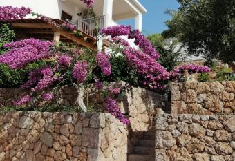 Apartmani Nila has Balcony rooms