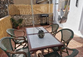 CASA EL RAVAL Ll  ber has Balcony rooms