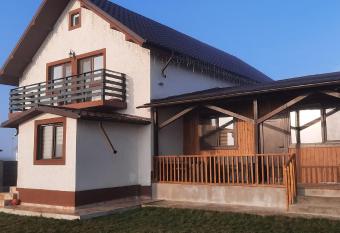 Casa de lemn has Balcony rooms