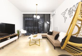 The White House allows 18 year olds to book a room