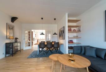 City Center Penthouse allows 18 year olds to book a room