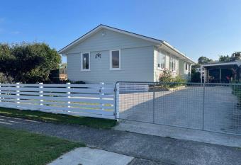 Turangi Home Family Size has Balcony rooms