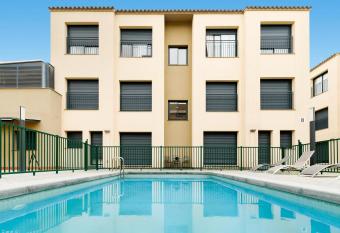 Castell Beach Aparthotel allows 18 year olds to book a room