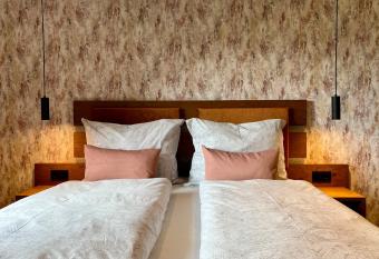 Gasthof Scherer has Balcony rooms