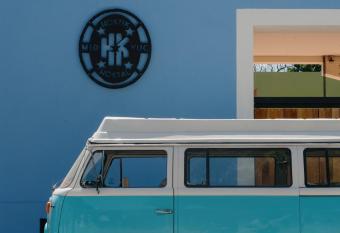 Hostik Hostal has Balcony rooms