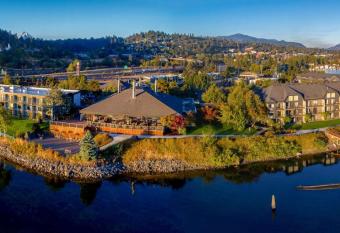 Best Western Plus Hood River Inn has Balcony rooms