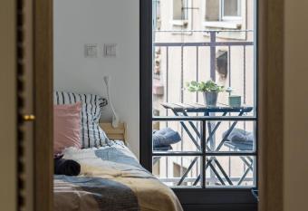 Staf  tah  z Apartmanok has Balcony rooms