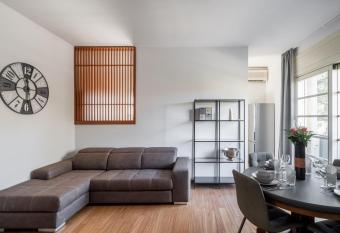 Tagliacozzi Suite Apartment allows 18 year olds to book a room