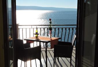 Apartments Kalebi   has Balcony rooms