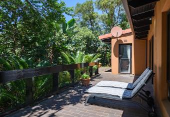 San Lameer Villa 1901 - Three bedroom Superior - 6 pax - San Lameer Rental Agency has Balcony rooms