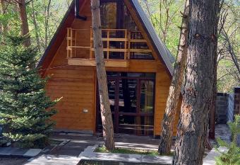 Woodland cottages has Balcony rooms