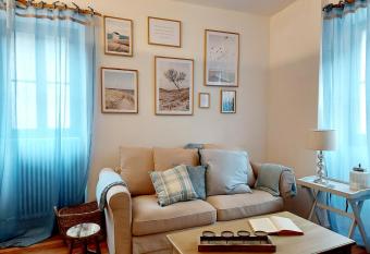 Le Allegre Comari di Ossuccio has Balcony rooms