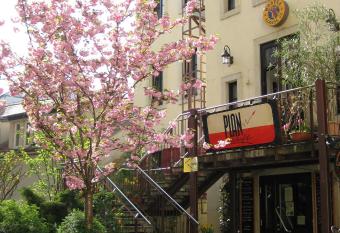 Hostel Louise 20 allows 18 year olds to book a room