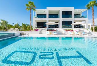 H2O LifeStyle Resort has Balcony rooms