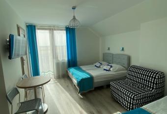 B    kitna Laguna 2 has Balcony rooms