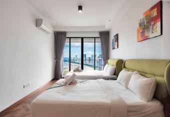 The Landmark by Katana - Your Home Away From Home allows 18 year olds to book a room