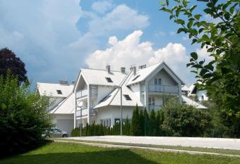 Marvellous Face has Balcony rooms