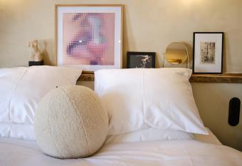 Boutique Hotel & Restaurant Frenchie allows 18 year olds to book a room