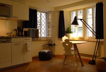 Signature Bijou allows 18 year olds to book a room