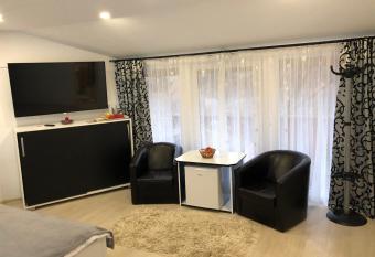 Toni Apartment has Balcony rooms