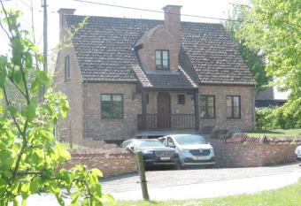 Vakantiewoning Zoetebeek allows 18 year olds to book a room