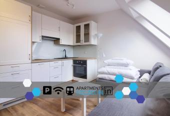 Apartments in - Floriana allows 18 year olds to book a room