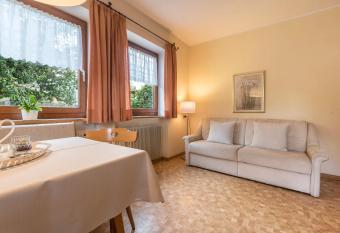 Ferienwohnung 2 Vikoler has Balcony rooms