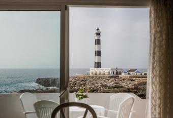 El Faro 8 has Balcony rooms