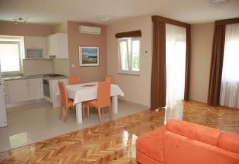 Apartments with balconies and sea view or garden view in Novalja - AE1116 has Balcony rooms