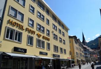 Central Hotel Post allows 18 year olds to book a room