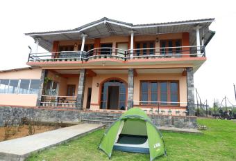 NEST INN NATURE has rooms with a private hot tub