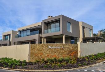 A Perfect Self Catering allows 18 year olds to book a room