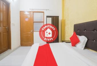 OYO FAR338 Hotel Diamond Stay allows 18 year olds to book a room