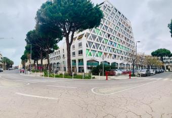 Les Appartements De Lina -Studio Hippocampe - Self Check-In has Balcony rooms