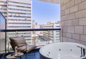 Brown Machne Yehuda, a member of Brown Hotels allows 18 year olds to book a room