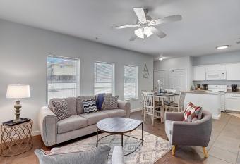 I Sea You Where has Balcony rooms