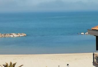 Bellavista fronte mare allows 18 year olds to book a room