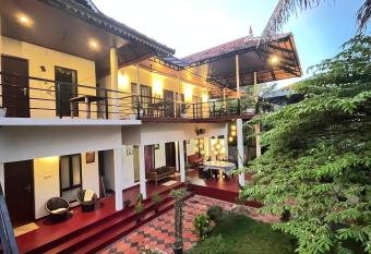Marari Charlys Homestay has Balcony rooms