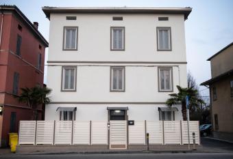 Le PALME allows 18 year olds to book a room