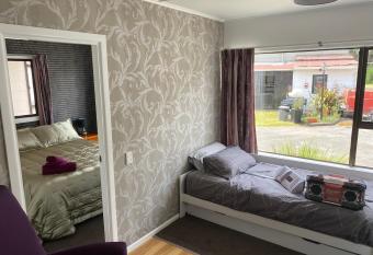 Windsor Motel allows 18 year olds to book a room