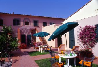 RESIDENCE TERME ISOLA D ELBA SRL allows 18 year olds to book a room