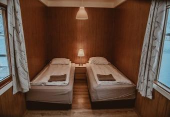 Rau  uskri  ur farm has rooms with a private hot tub