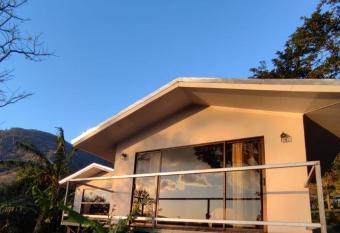 Rancho Huacatay has Balcony rooms