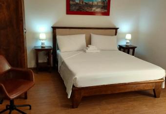 Family House has Balcony rooms