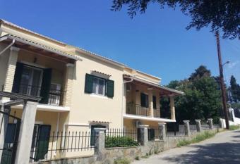 Notoshouse has Balcony rooms