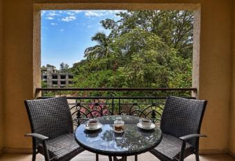 Meritas Crystal Resort has Balcony rooms