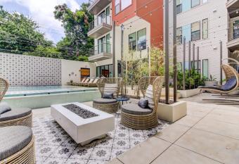 Sentral East Austin at 1614 E Sixth allows 18 year olds to book a room