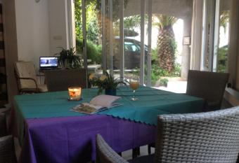 Apartments Leut has Balcony rooms