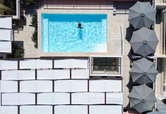 Ta  Tereza In Manwel Dimech allows 18 year olds to book a room