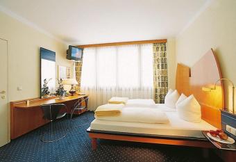 Appartement Hotel Marolt allows 18 year olds to book a room